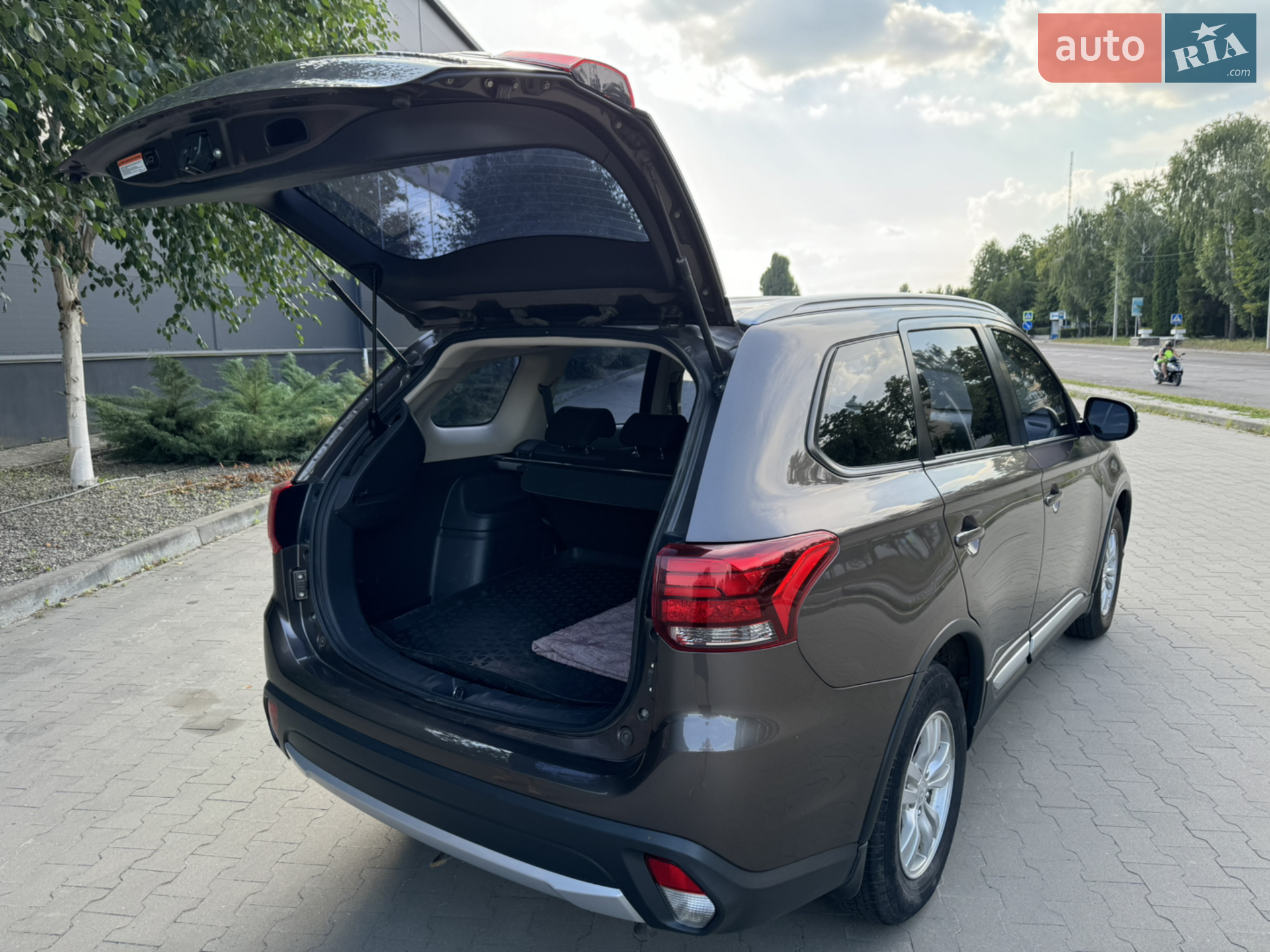 2016 Mitsubishi Outlander - мініатюра 11