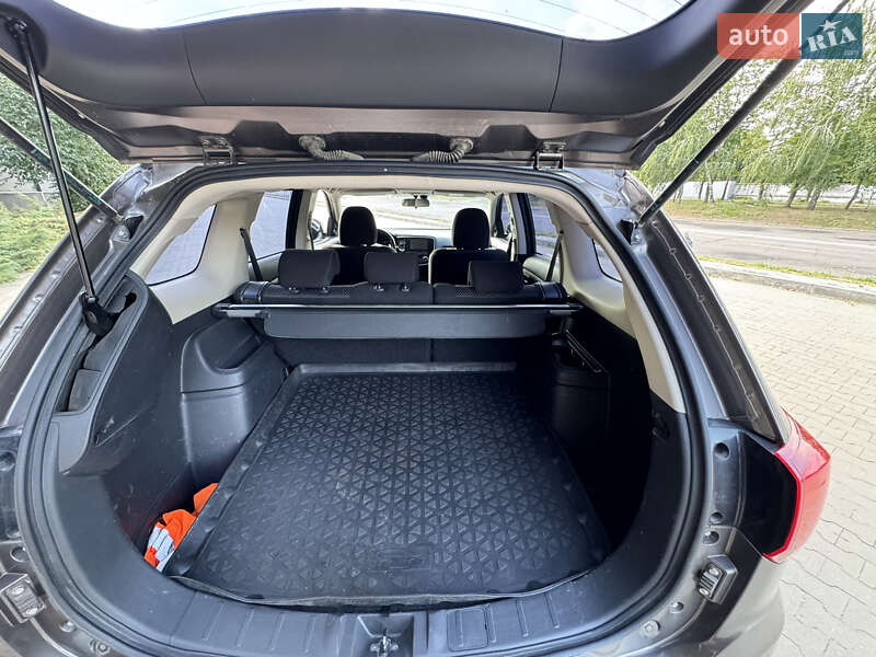 Внедорожник / Кроссовер Mitsubishi Outlander 2016 в Белой Церкви фото 13 Внедорожник / Кроссовер Mitsubishi Outlander 2016 в Белой Церкви