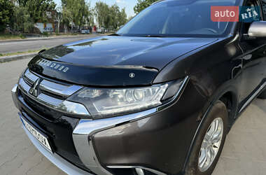 Внедорожник / Кроссовер Mitsubishi Outlander 2016 в Белой Церкви