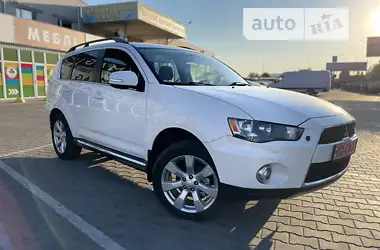 Mitsubishi Outlander 2012