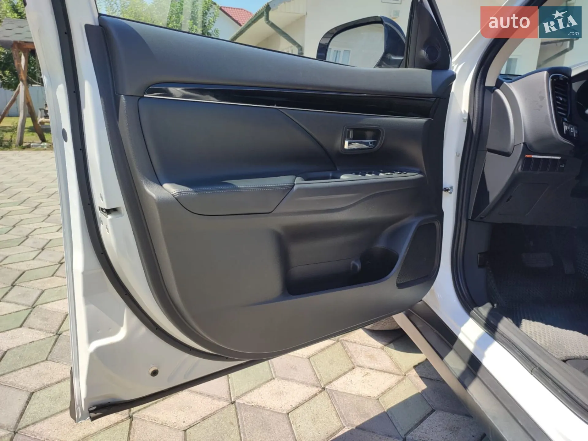 2021 Mitsubishi Outlander - мініатюра 34