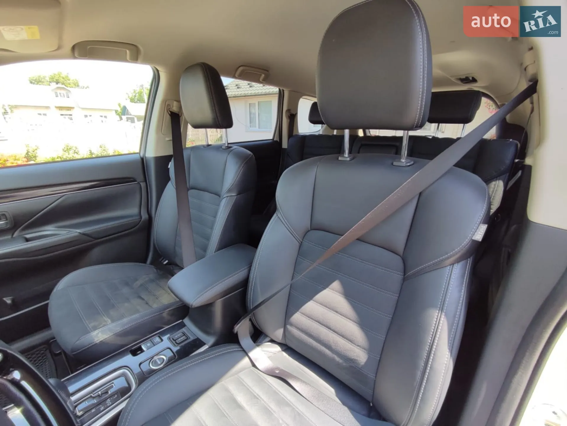 2021 Mitsubishi Outlander - мініатюра 38