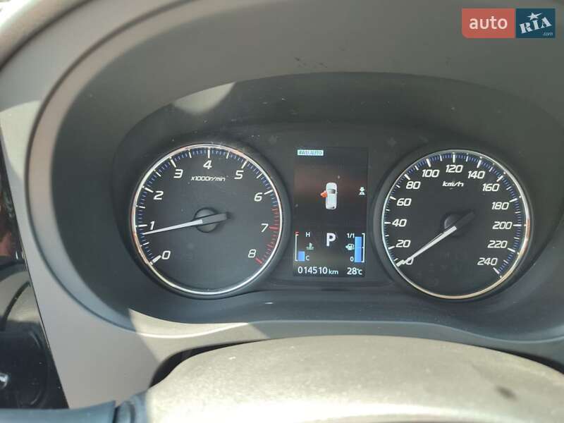 Внедорожник / Кроссовер Mitsubishi Outlander 2021 в Черновцах