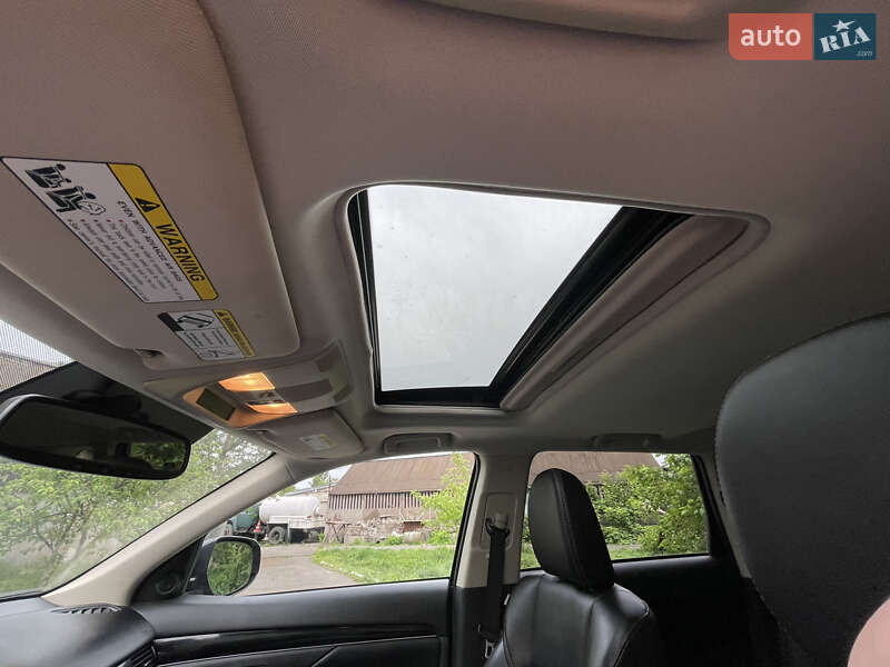 Позашляховик / Кросовер Mitsubishi Outlander 2019 в Кривому Розі