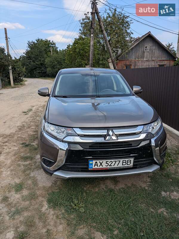 Mitsubishi Outlander 2017