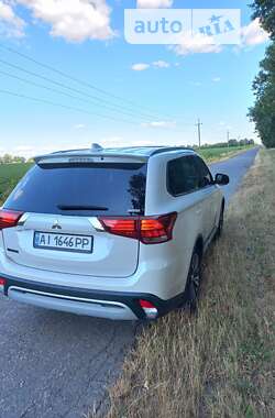 Позашляховик / Кросовер Mitsubishi Outlander 2018 в Білій Церкві