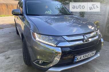 Внедорожник / Кроссовер Mitsubishi Outlander 2018 в Житомире