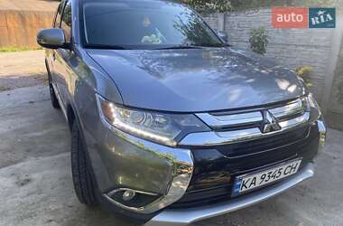 Внедорожник / Кроссовер Mitsubishi Outlander 2018 в Житомире