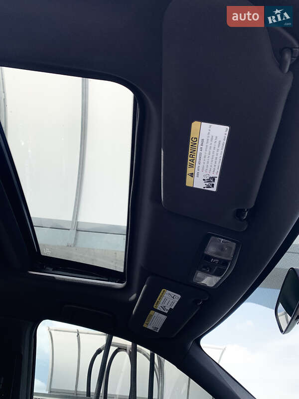 Позашляховик / Кросовер Mitsubishi Outlander 2018 в Хмельницькому фото 14 Позашляховик / Кросовер Mitsubishi Outlander 2018 в Хмельницькому