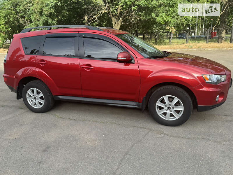 Позашляховик / Кросовер Mitsubishi Outlander 2012 в Миколаєві фото 5 Позашляховик / Кросовер Mitsubishi Outlander 2012 в Миколаєві