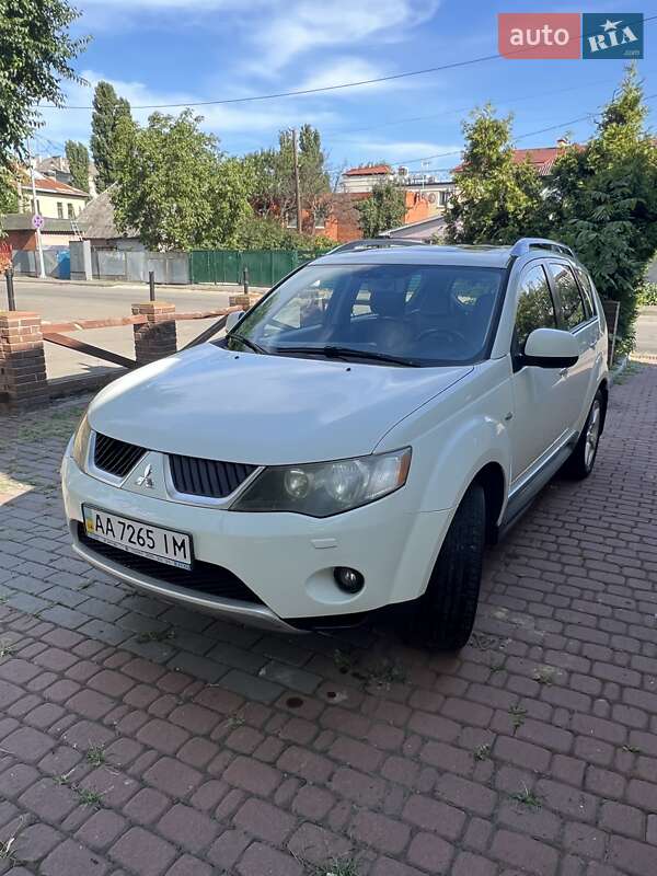Mitsubishi Outlander 2009