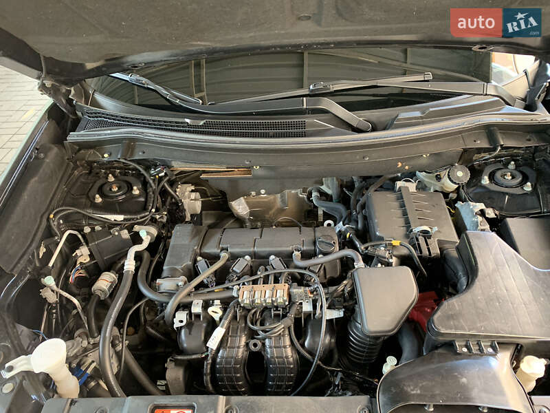 Позашляховик / Кросовер Mitsubishi Outlander 2016 в Запоріжжі