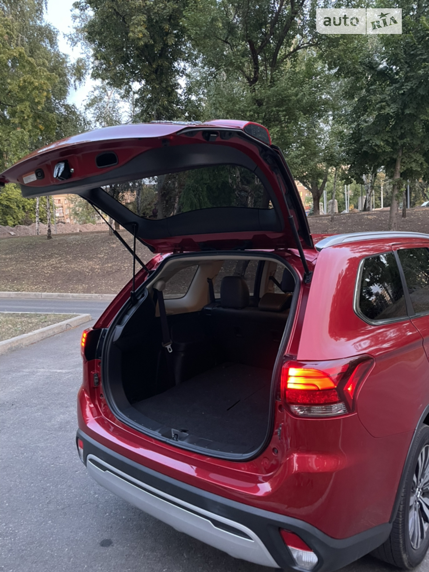 2019 Mitsubishi Outlander - мініатюра 5