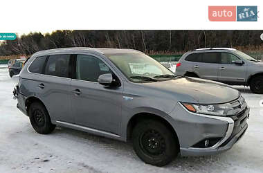 Позашляховик / Кросовер Mitsubishi Outlander 2018 в Івано-Франківську