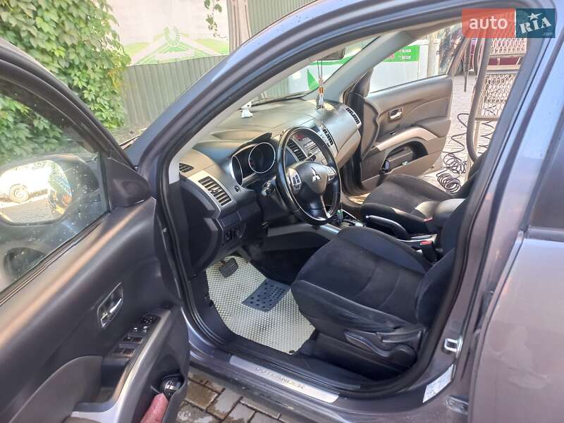 Позашляховик / Кросовер Mitsubishi Outlander 2008 в Хмельницькому