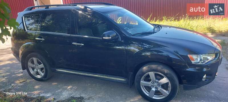 Позашляховик / Кросовер Mitsubishi Outlander 2012 в Верхньодніпровську фото 5 Позашляховик / Кросовер Mitsubishi Outlander 2012 в Верхньодніпровську