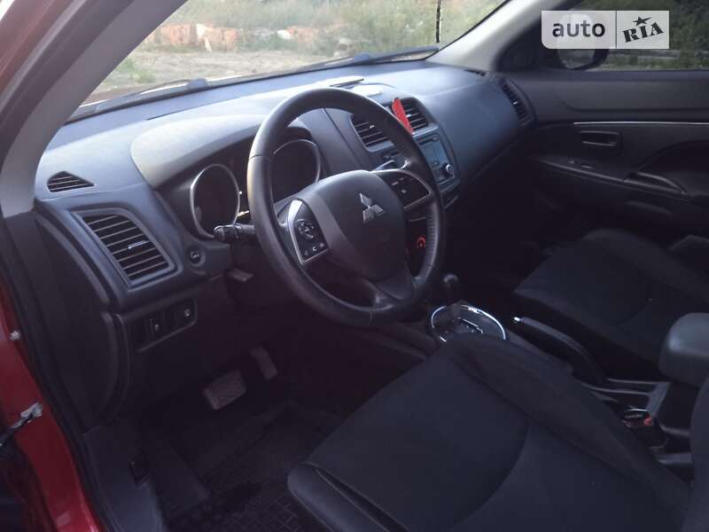 Позашляховик / Кросовер Mitsubishi Outlander 2014 в Вінниці