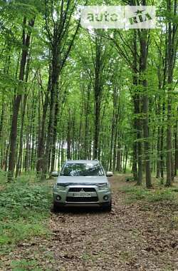 Позашляховик / Кросовер Mitsubishi Outlander 2010 в Шаргороді