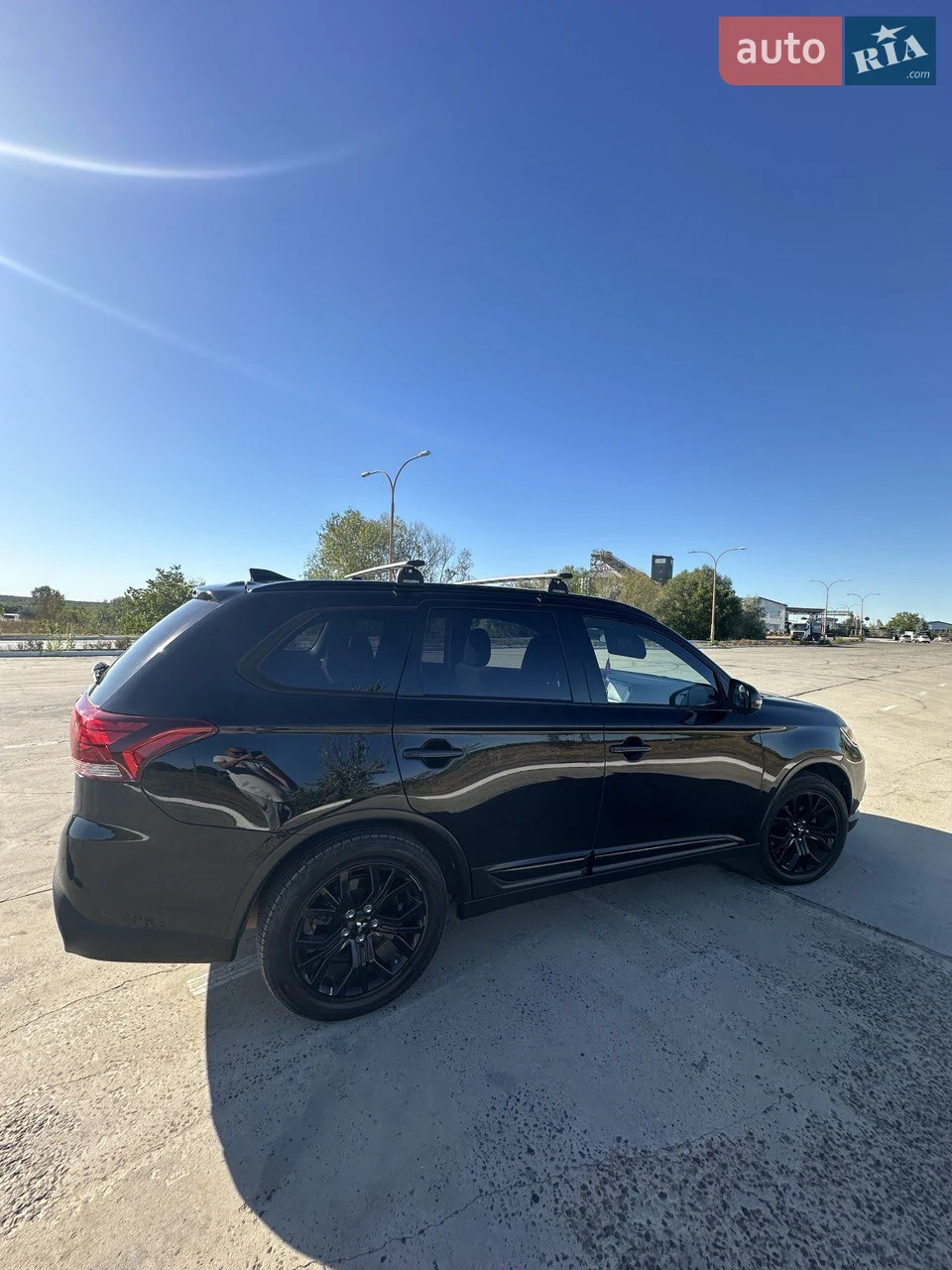 2017 Mitsubishi Outlander - мініатюра 32