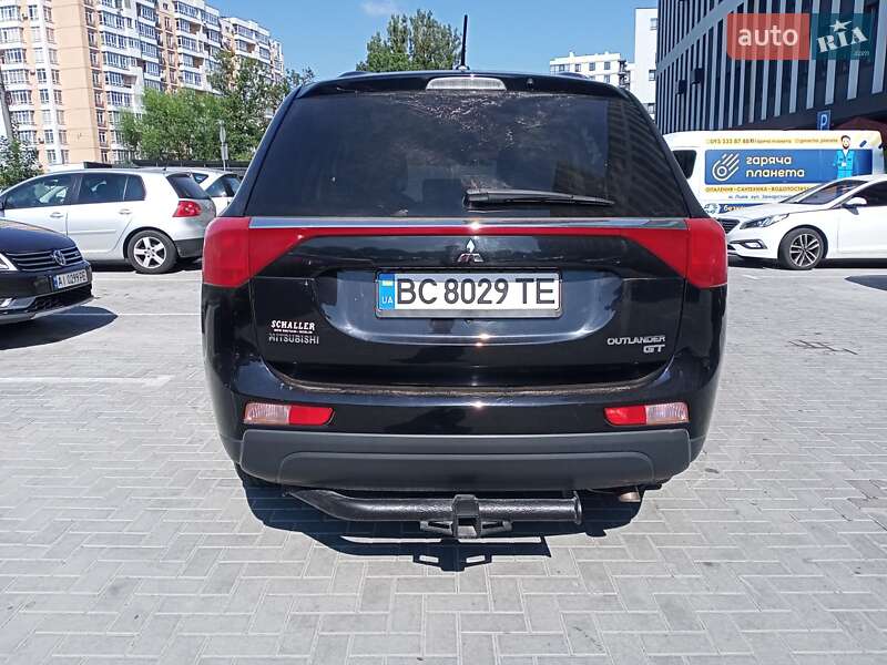 Позашляховик / Кросовер Mitsubishi Outlander 2013 в Львові