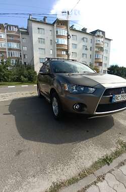 Внедорожник / Кроссовер Mitsubishi Outlander 2011 в Львове