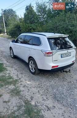 Позашляховик / Кросовер Mitsubishi Outlander 2012 в Кам'янці