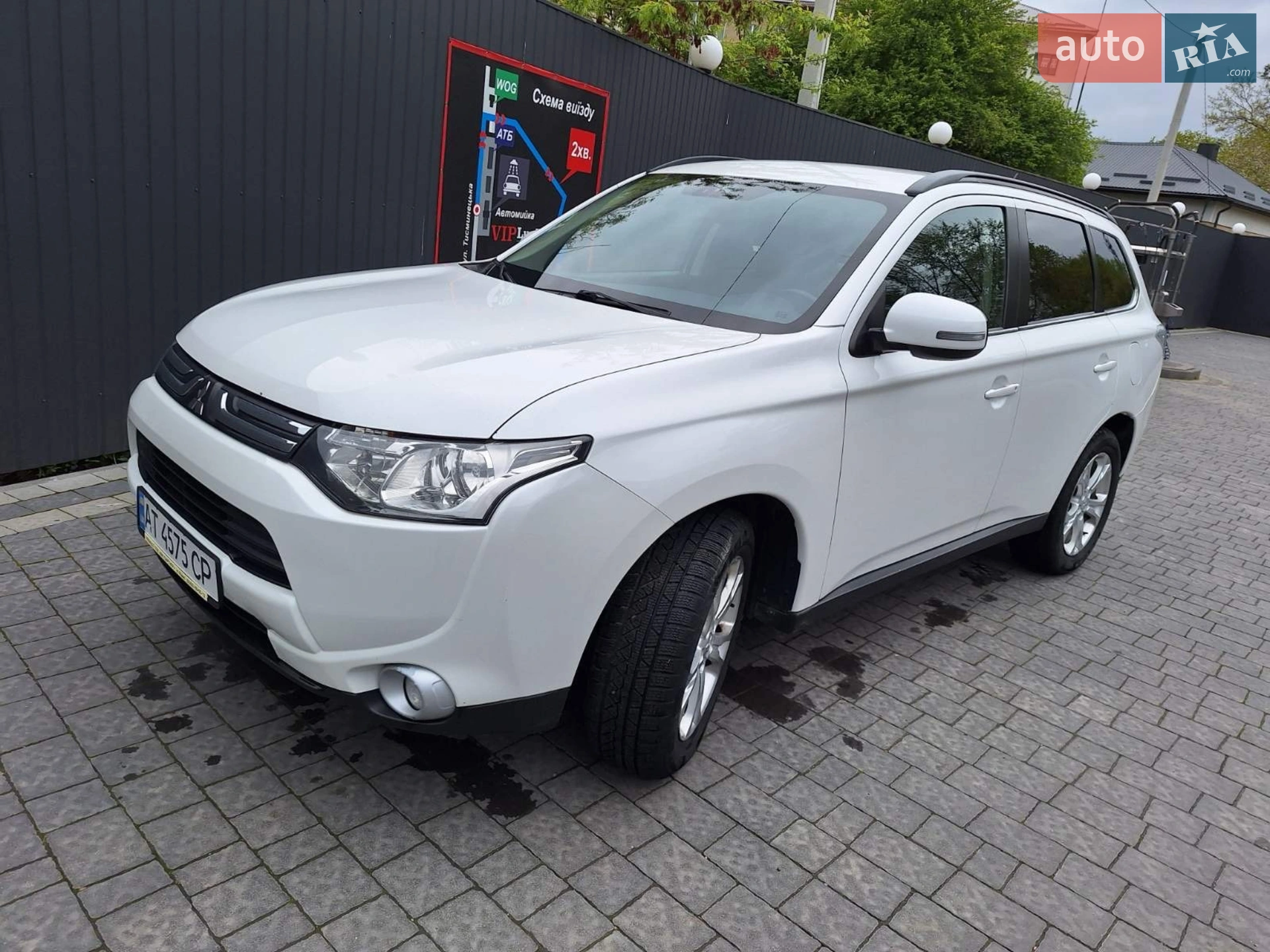 2013 Mitsubishi Outlander - мініатюра 2