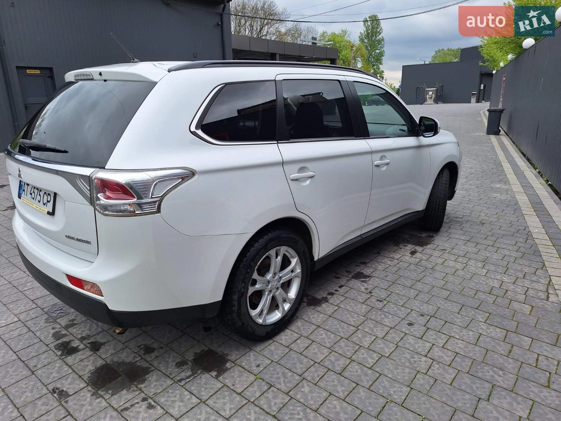 2013 Mitsubishi Outlander - мініатюра 3