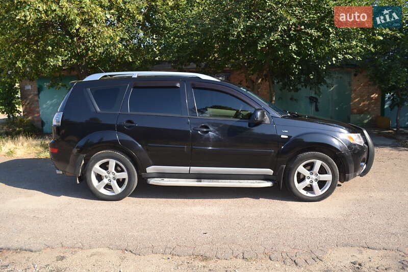 Внедорожник / Кроссовер Mitsubishi Outlander 2007 в Кропивницком