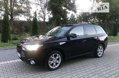 Внедорожник / Кроссовер Mitsubishi Outlander 2012 в Ивано-Франковске