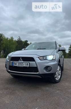 Позашляховик / Кросовер Mitsubishi Outlander 2010 в Івано-Франківську