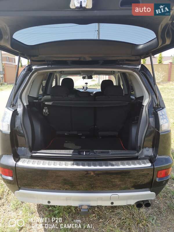 Позашляховик / Кросовер Mitsubishi Outlander 2011 в Одесі