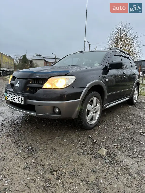 Mitsubishi Outlander
