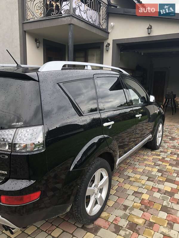 Позашляховик / Кросовер Mitsubishi Outlander 2007 в Міжгір'ї