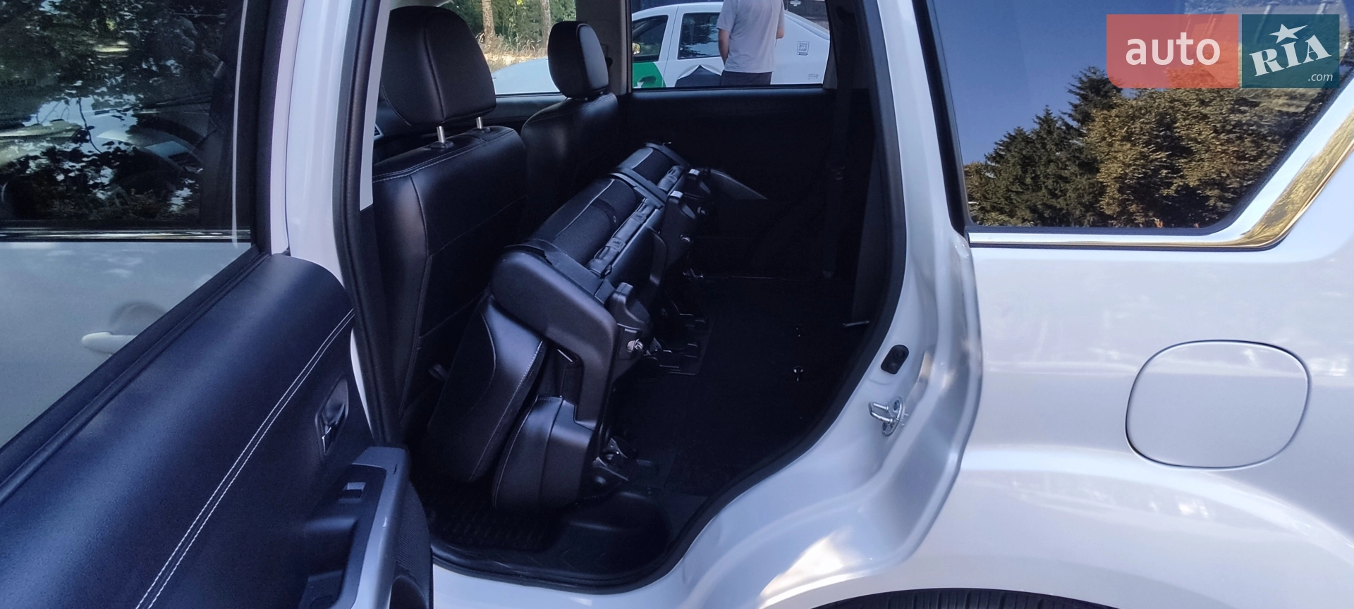 2011 Mitsubishi Outlander - мініатюра 12