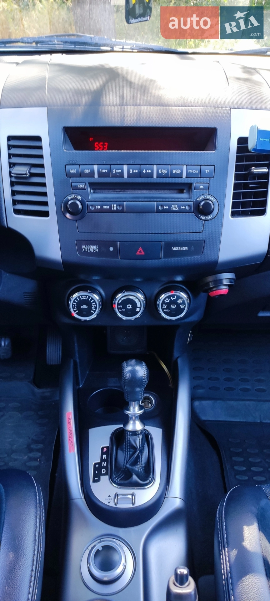 2011 Mitsubishi Outlander - мініатюра 25
