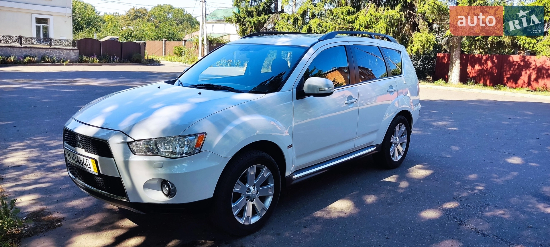 2011 Mitsubishi Outlander - фото 1