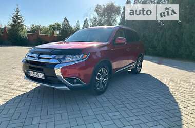 Внедорожник / Кроссовер Mitsubishi Outlander 2018 в Запорожье