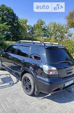 Позашляховик / Кросовер Mitsubishi Outlander 2005 в Луцьку