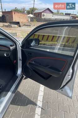 Позашляховик / Кросовер Mitsubishi Outlander 2007 в 