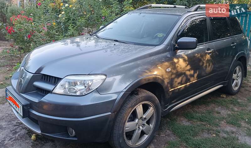 Mitsubishi Outlander 2008