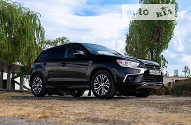 Внедорожник / Кроссовер Mitsubishi Outlander 2018 в Ирпене