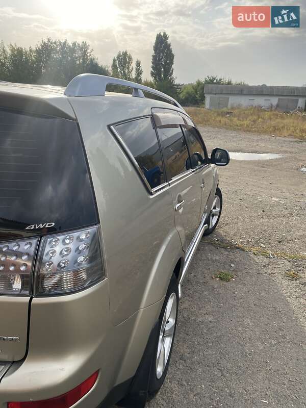 Позашляховик / Кросовер Mitsubishi Outlander 2006 в Благовіщенську