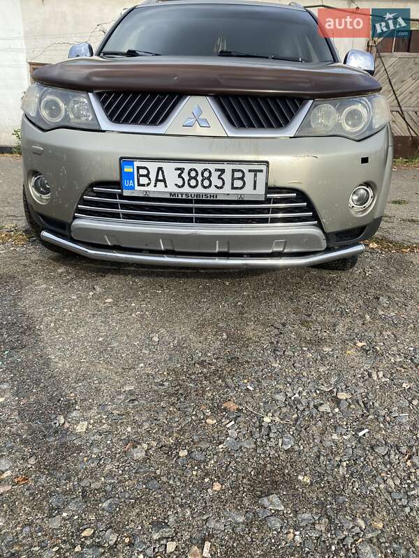 Позашляховик / Кросовер Mitsubishi Outlander 2006 в Благовіщенську