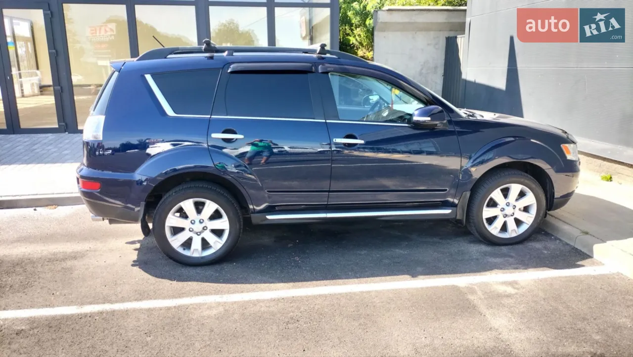 2011 Mitsubishi Outlander - мініатюра 32