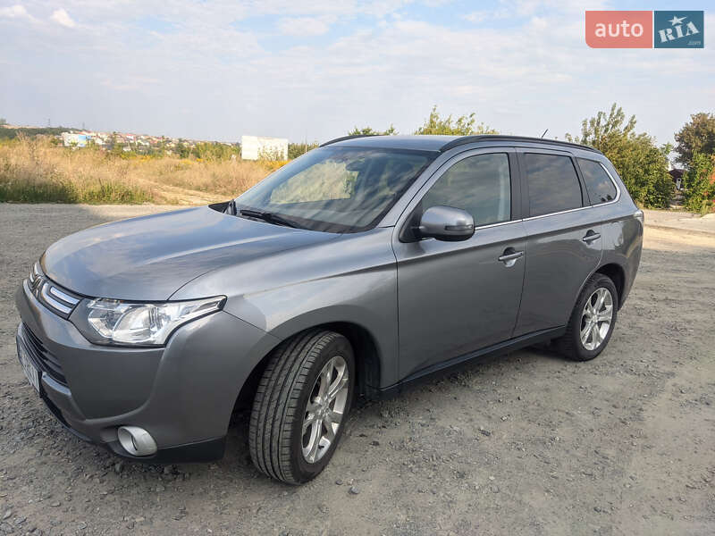 Позашляховик / Кросовер Mitsubishi Outlander 2012 в Рівному фото 7 Позашляховик / Кросовер Mitsubishi Outlander 2012 в Рівному