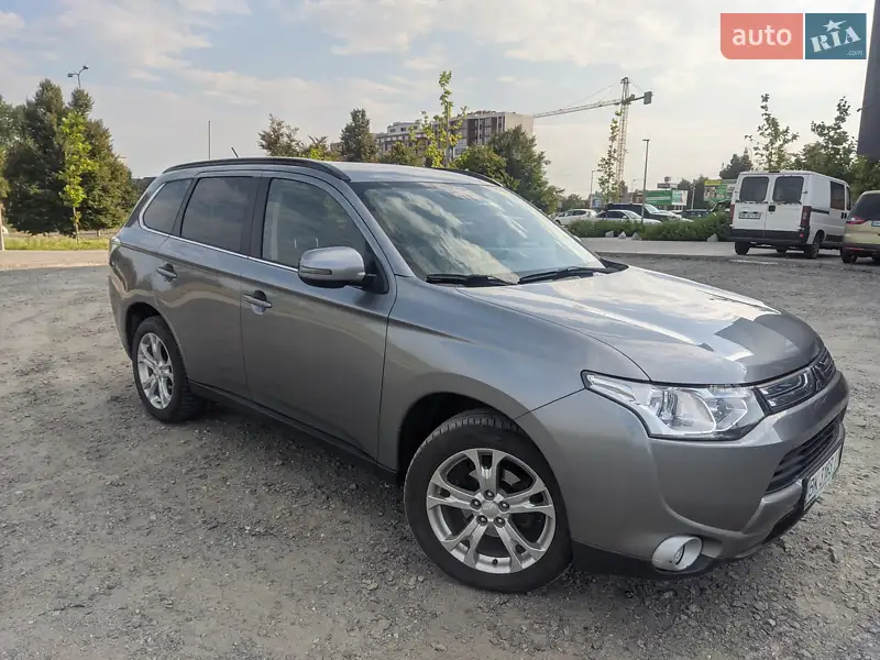 Mitsubishi Outlander
