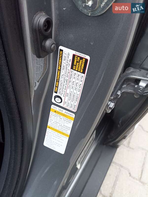 Внедорожник / Кроссовер Mitsubishi Outlander 2015 в Львове