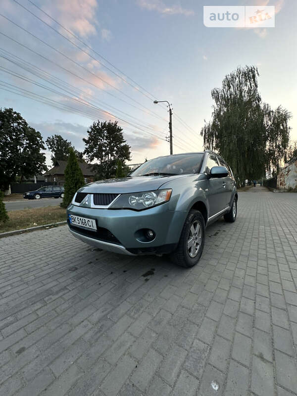 Mitsubishi Outlander 2008