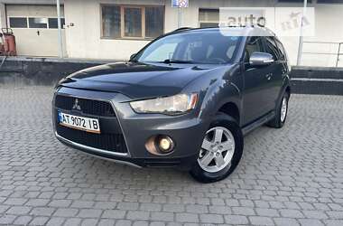Внедорожник / Кроссовер Mitsubishi Outlander 2010 в 